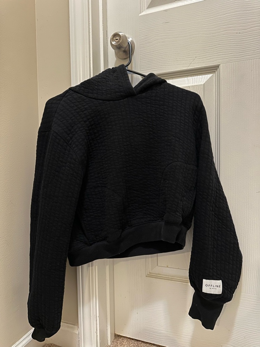 aerie Black Quilted Cropped Hoodie with OFFLINE Tag